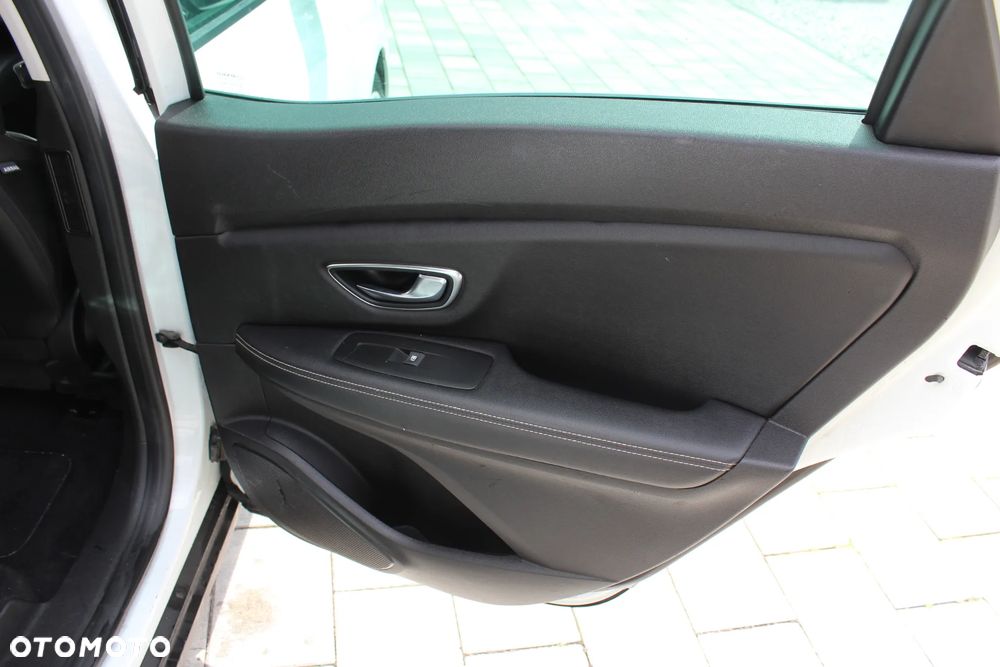 Renault Scenic BLUE dCi 120 LIMITED - 21