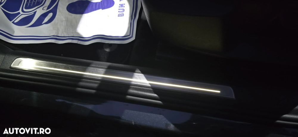 Volkswagen Golf 2.0 TDI DPF BMT DSG GTD - 30