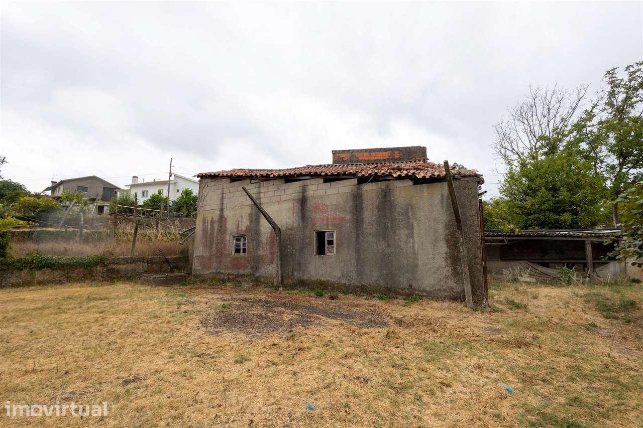 Terreno para construção com 1.700m2 em São Martinho do Campo, Santo Ti - Grande imagem: 4/4