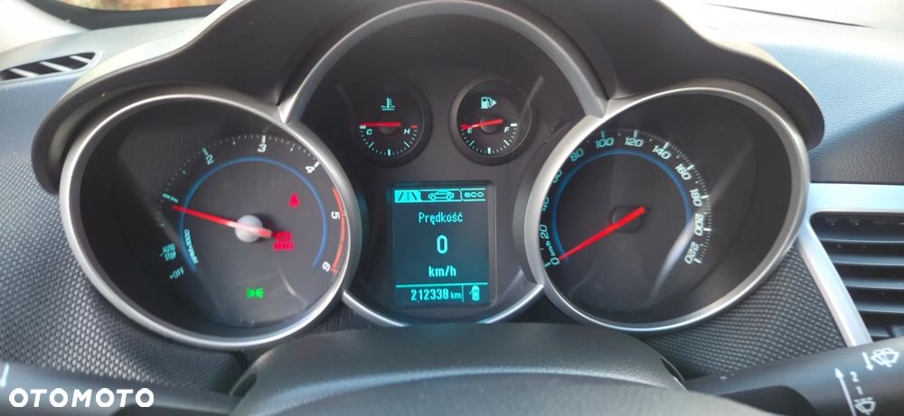 Chevrolet Cruze 1.7TD LT+ - 27