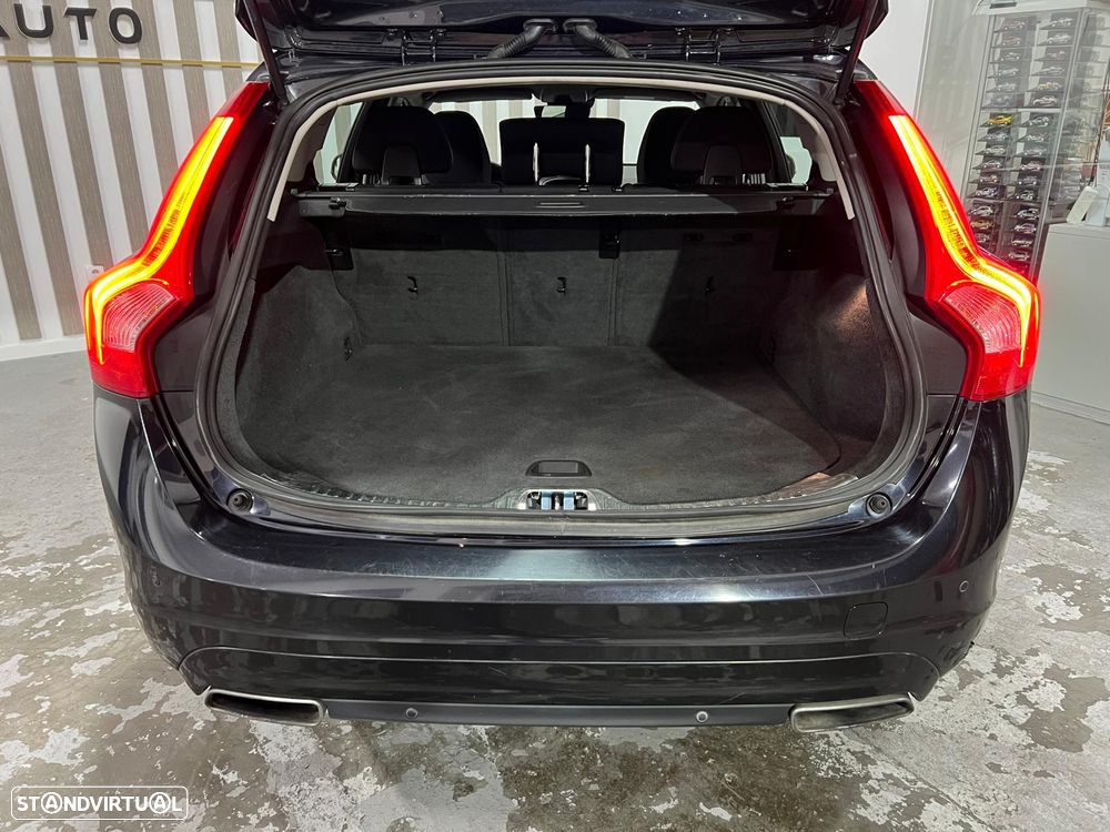 Volvo V60 2.0 D4 Summum Eco - 17