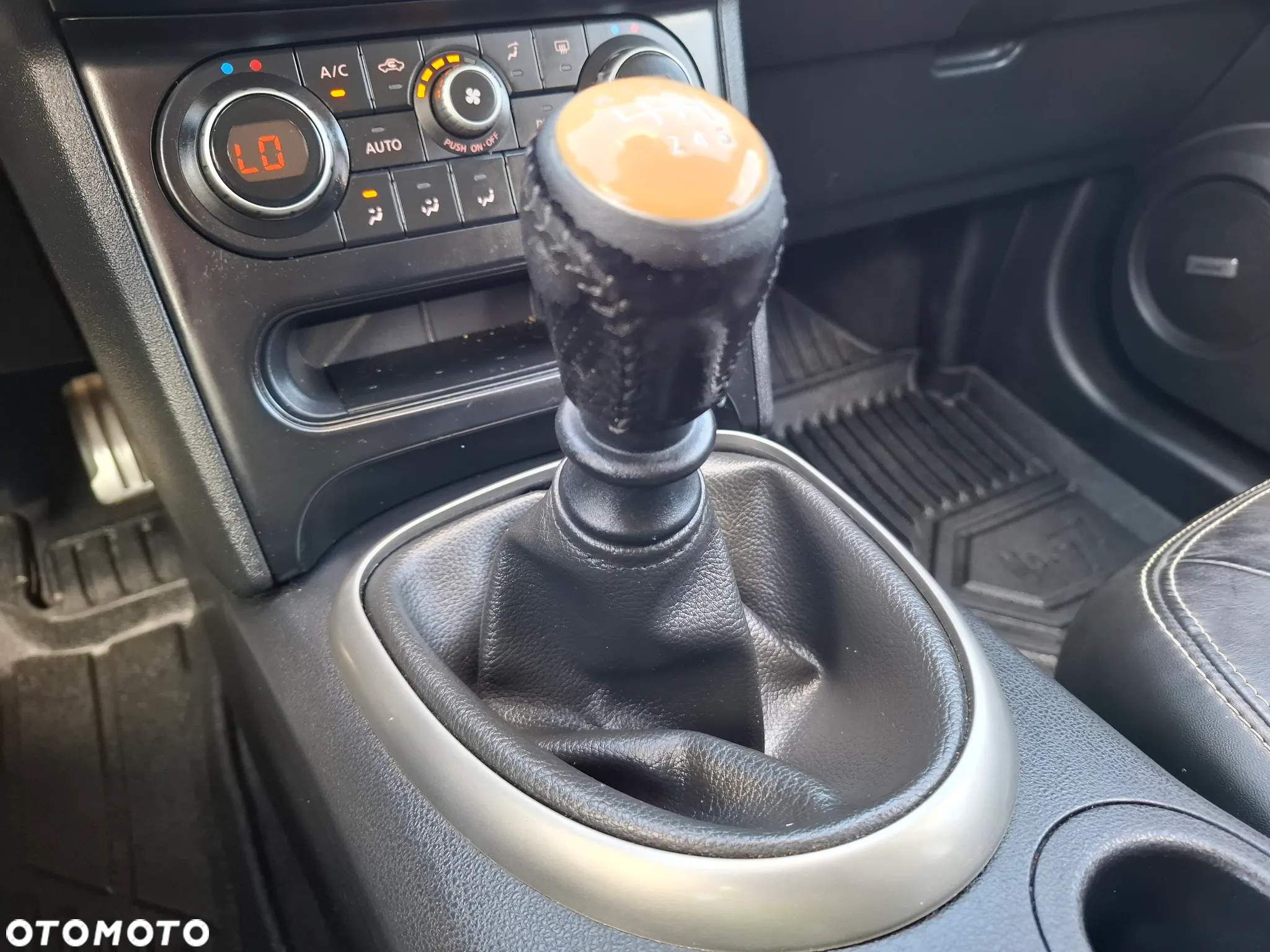 Nissan Qashqai 1.6 DCi Tekna - 25