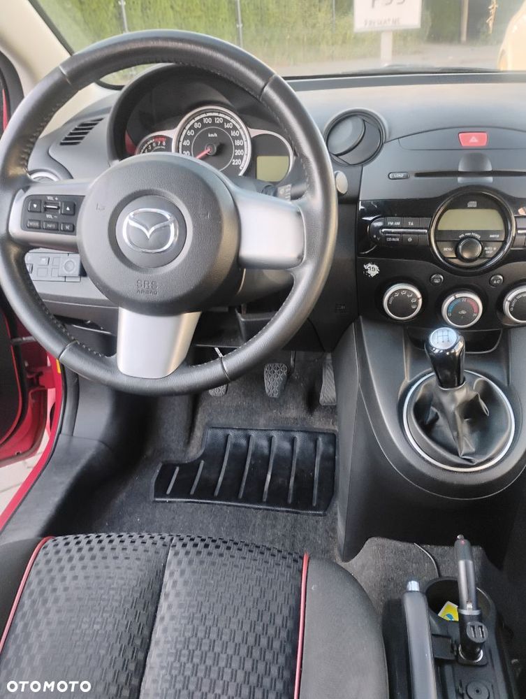 Mazda 2 - 7