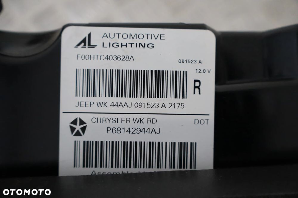 LAMPA TYLNA TYŁ PRAWA W KLAPE JEEP GRAND CHEROKEE IV 4 WK2 LIFT P68142944AJ 2017 - 11