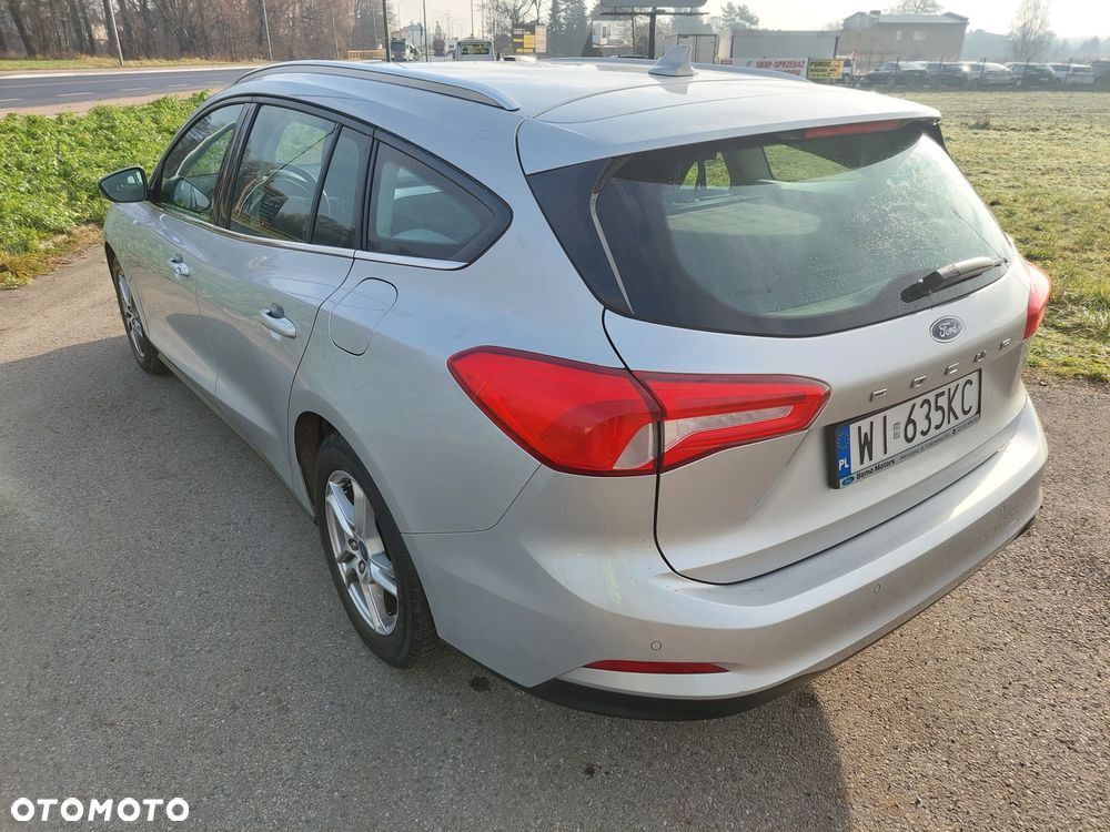 Ford Focus 1.5 TDCi SYNC Edition - 3