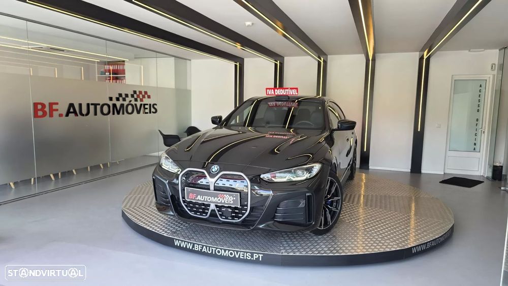 BMW i4 eDrive40 Pack Desportivo M - 11