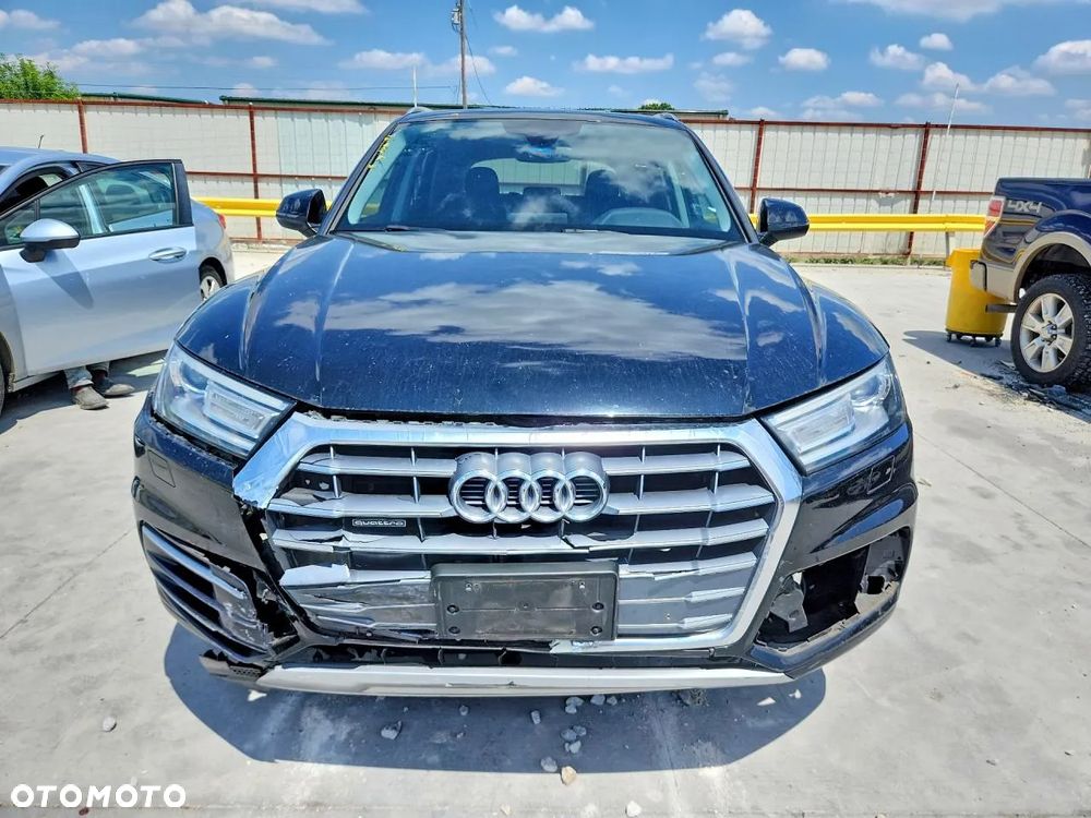 Audi Q5 45 TFSI quattro S tronic sport - 5