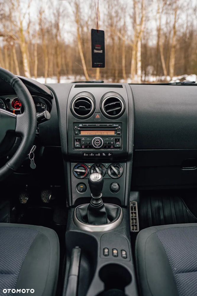 Nissan Qashqai+2 2.0 dCi DPF acenta - 23