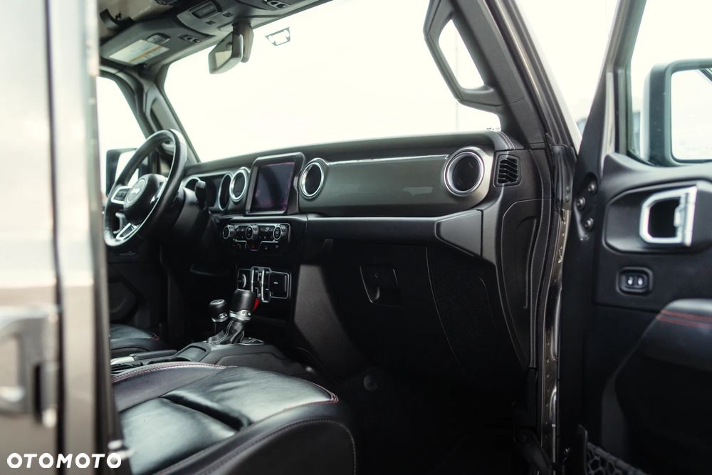 Jeep Wrangler - 26