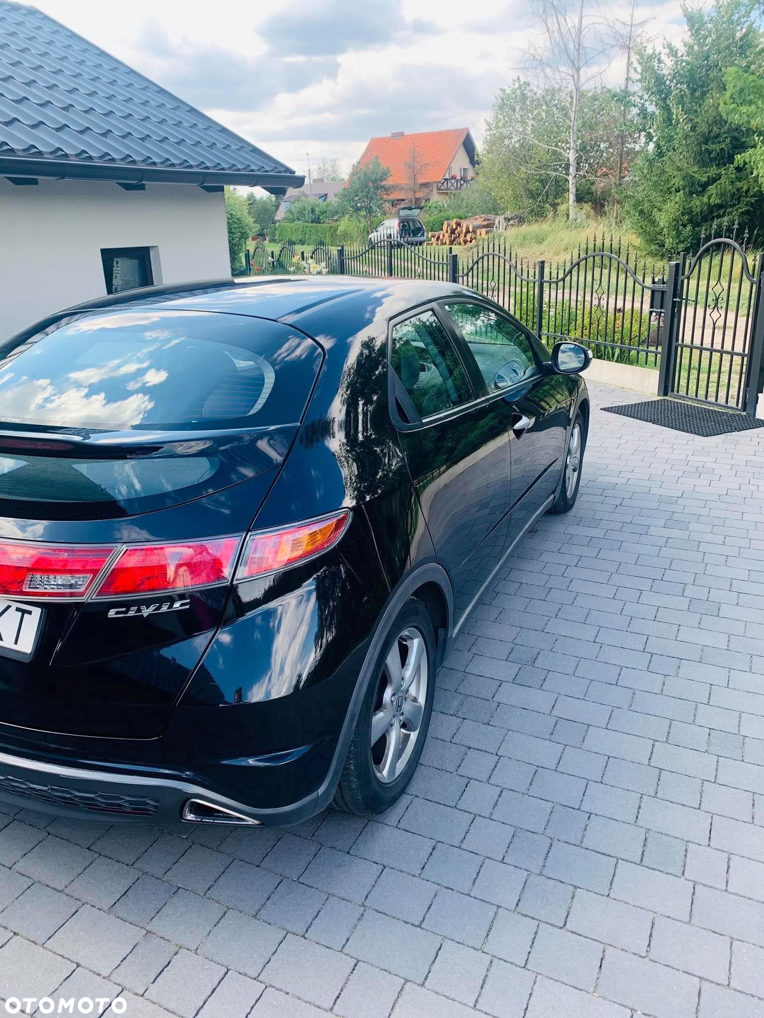 Honda Civic - 4
