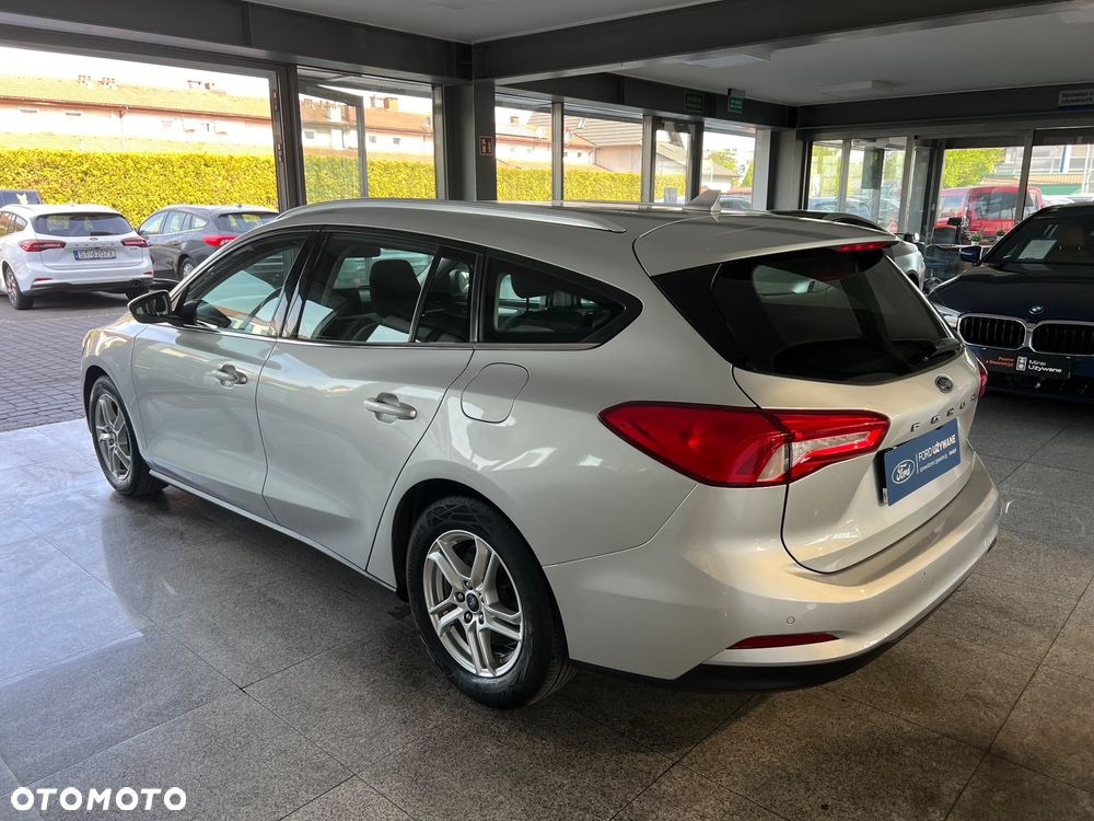 Ford Focus 2.0 EcoBlue Titanium - 11