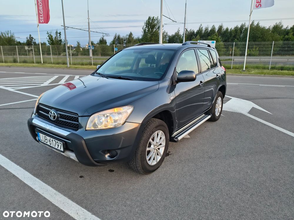 Toyota RAV4 2.2 D-4D Luna - 1