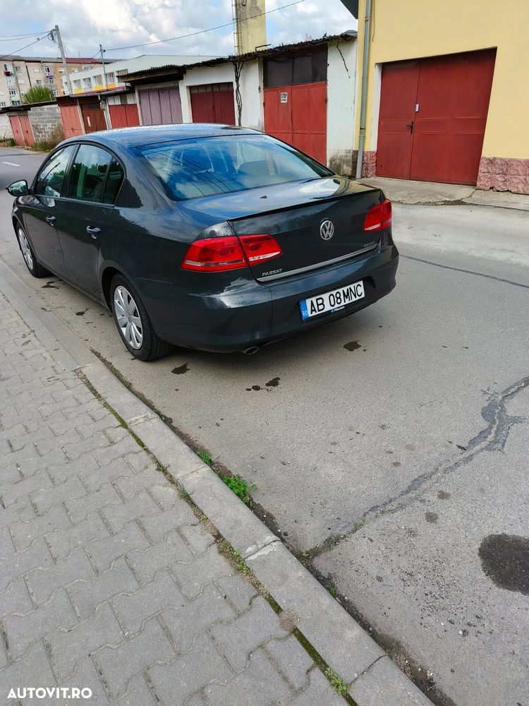 Volkswagen Passat 1.6 TDI BlueMotion - 12