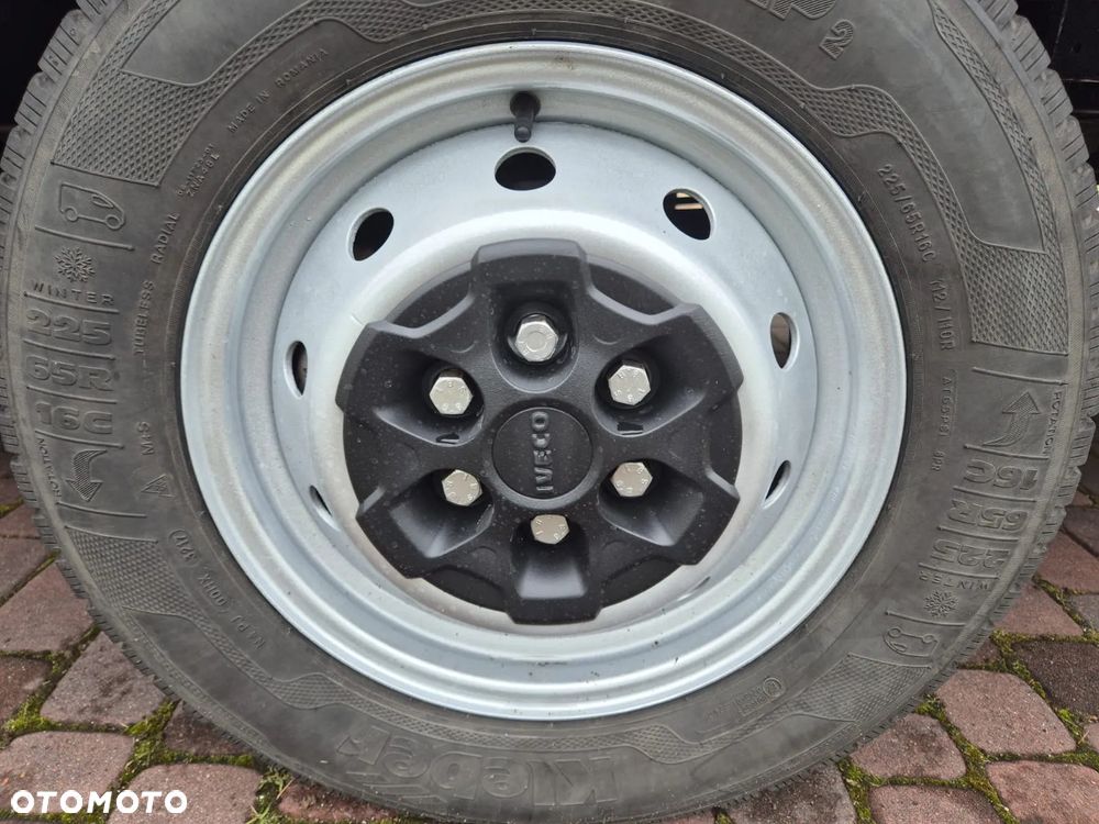 Iveco Daily - 16