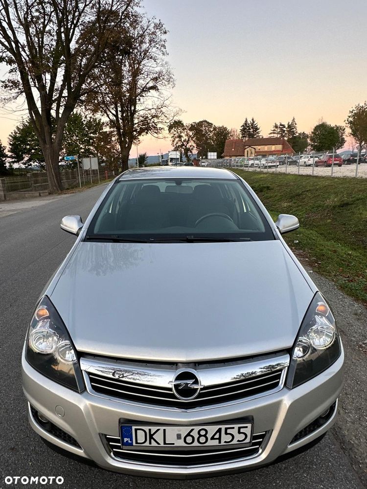 Opel Astra 2012 photo 5