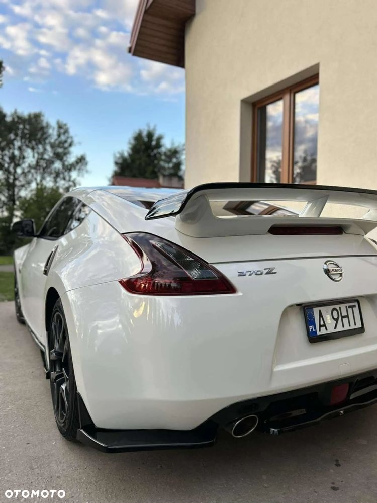 Nissan 370 Z - 9