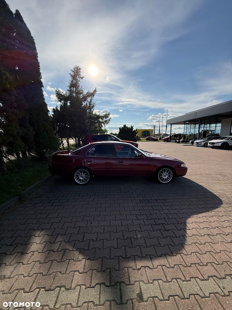 Toyota Camry - 12