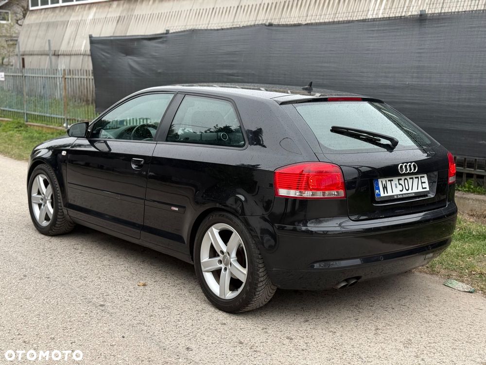 Audi A3 3-drzwiowe 2.0 TDI DPF Ambition S tronic - 2