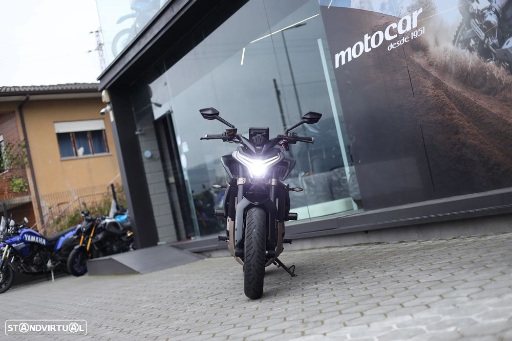 CF Moto 800NK - 11