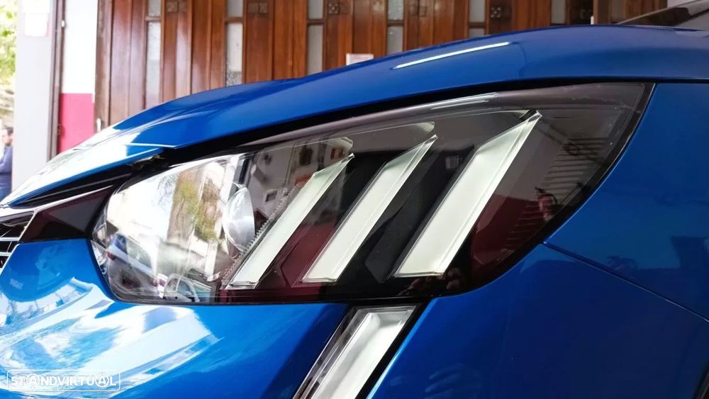 Peugeot e-208 GT - 24