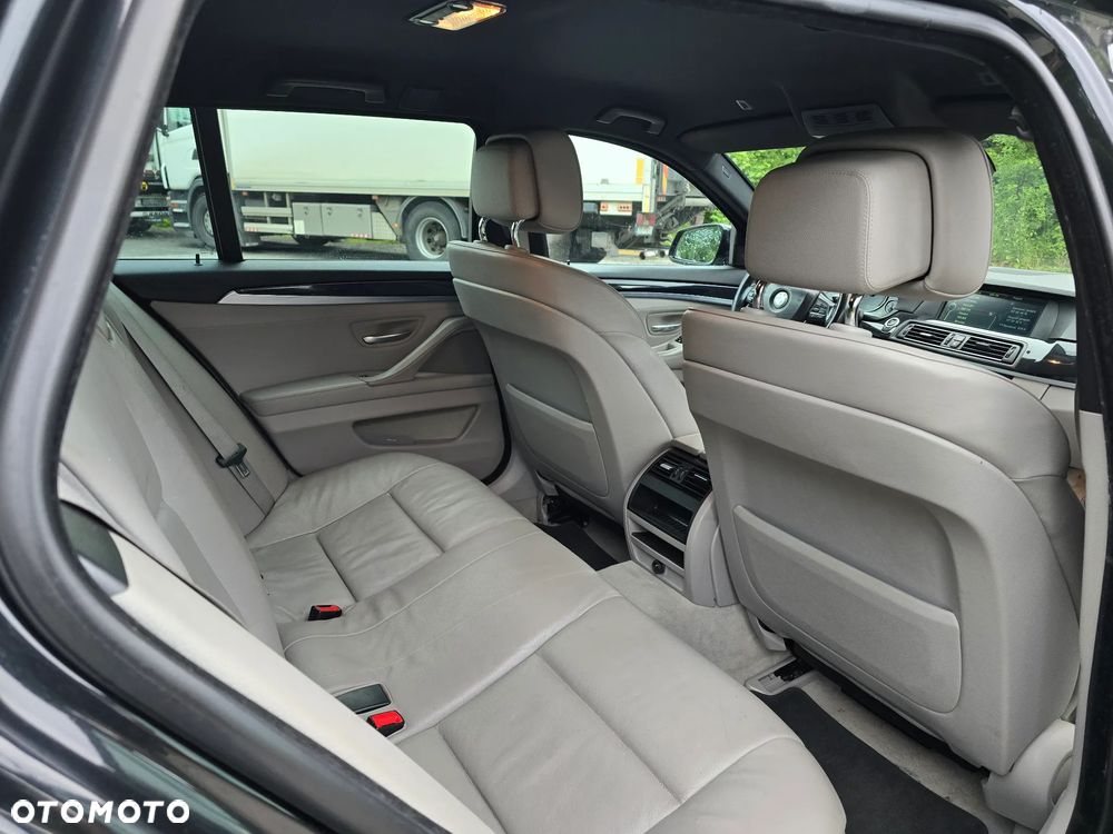 BMW Seria 5 520d - 7