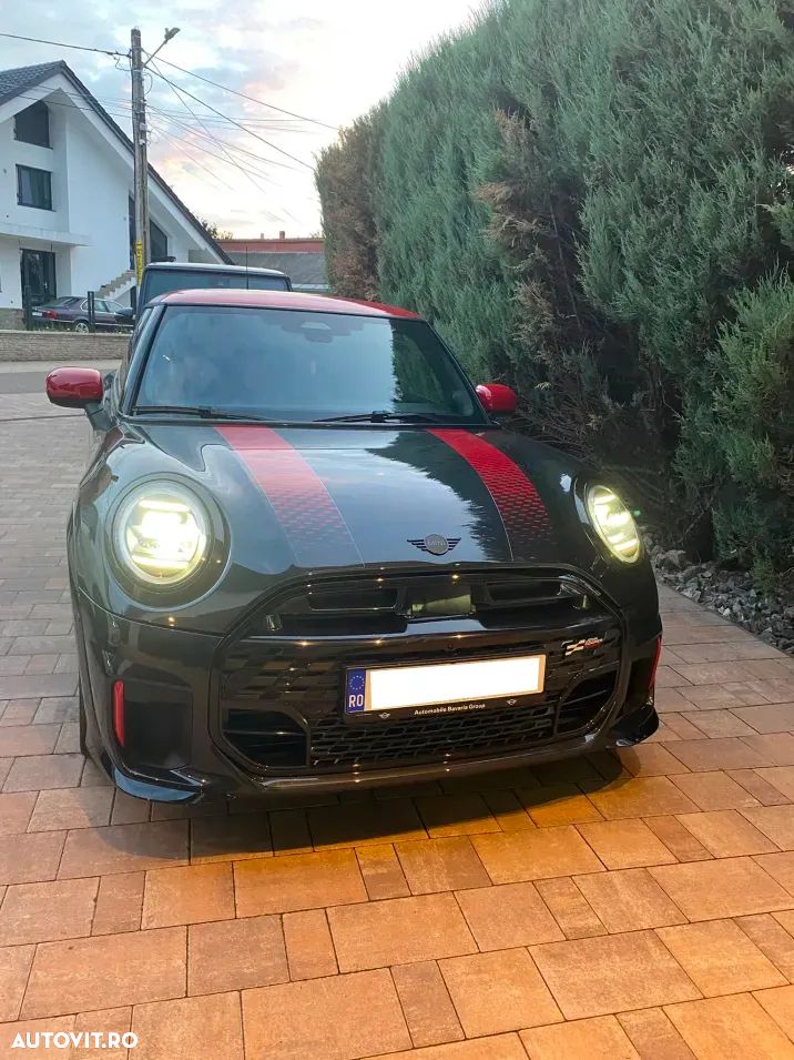 MINI John Cooper Works 2025 — imagine 2