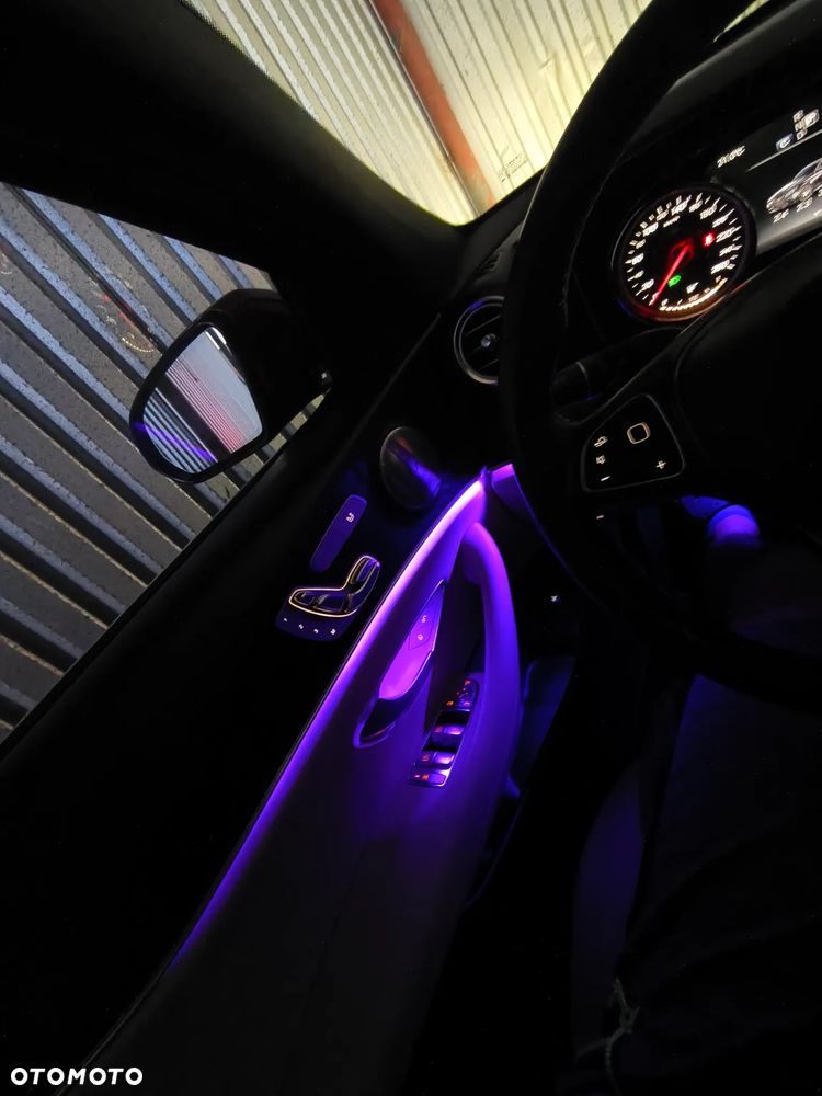 Mercedes-Benz Klasa E 300 9G-TRONIC - 26