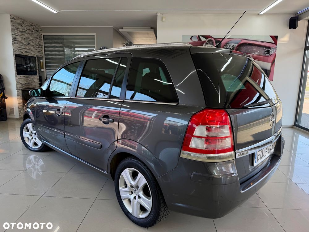 Opel Zafira - 3