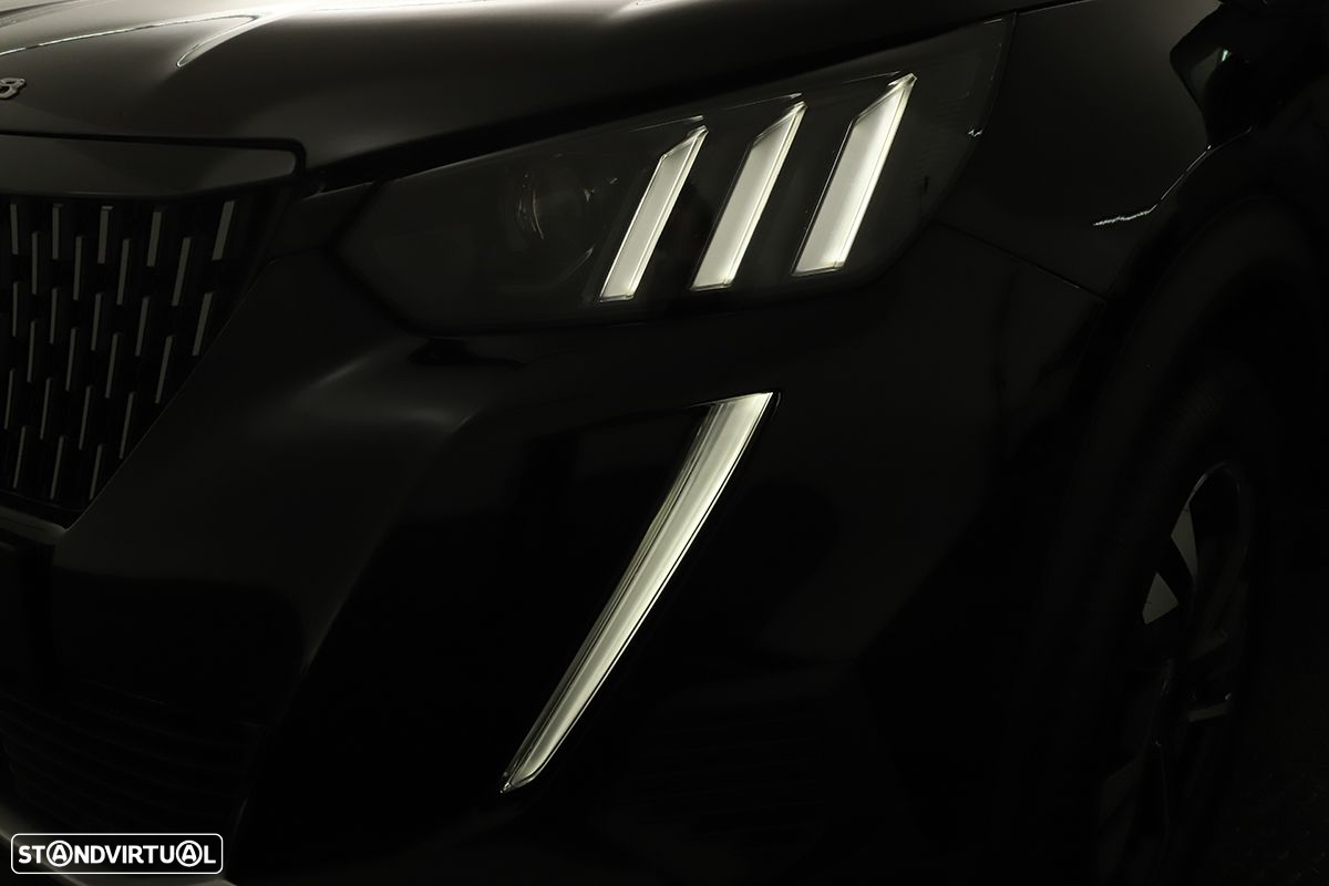 Peugeot 2008 1.2 PureTech GT EAT8 - 6
