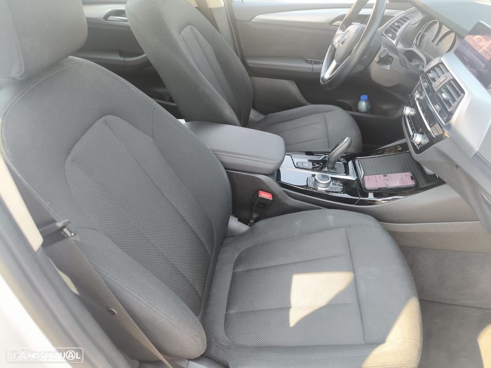 BMW X3 18 d sDrive Advantage Auto - 5