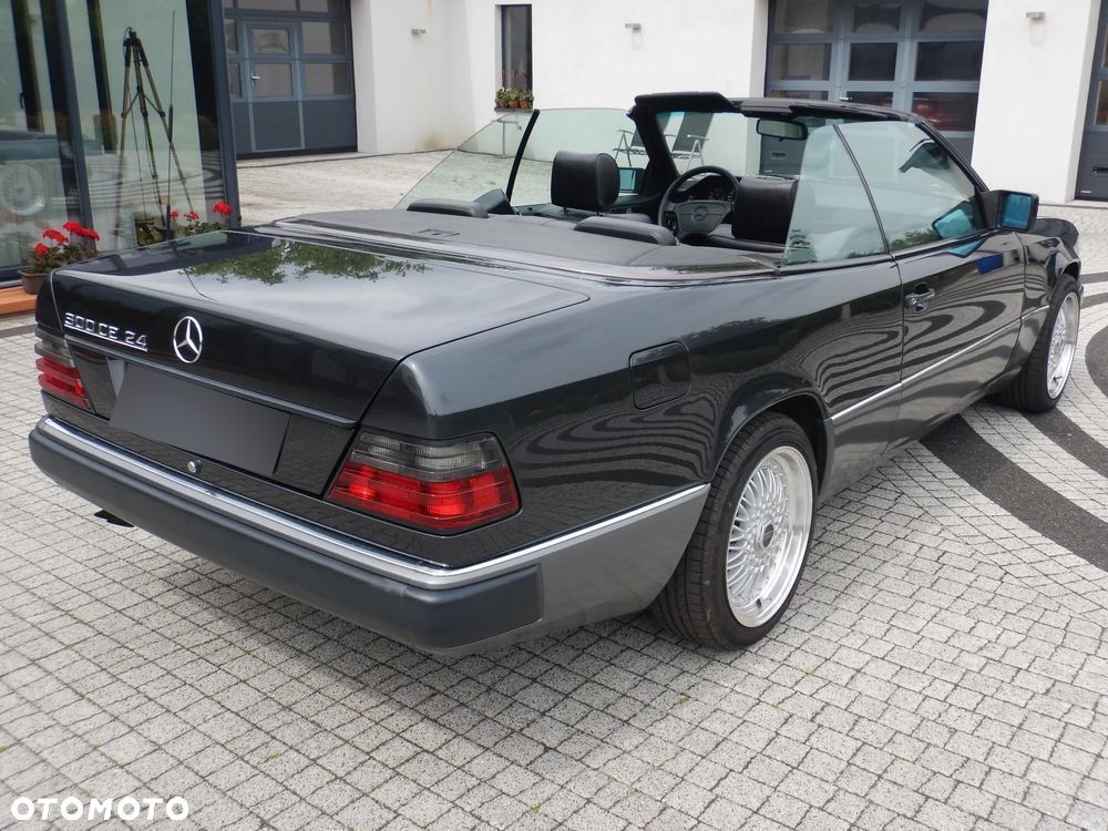 Mercedes-Benz W124 (1984-1993) - 16
