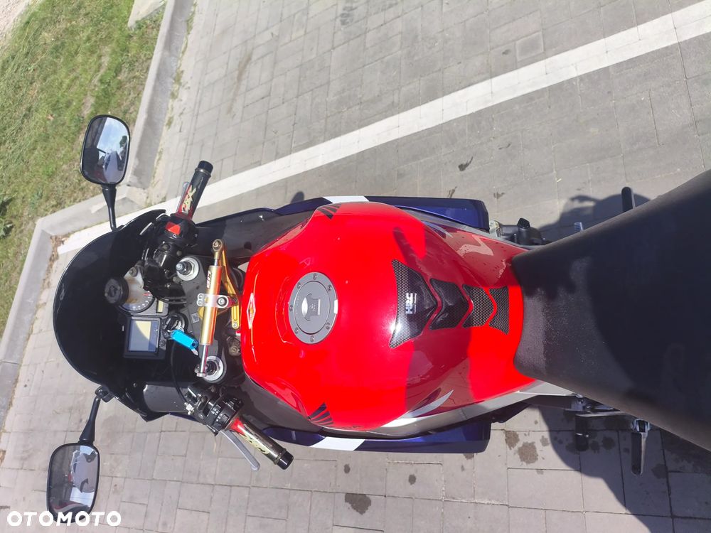 Honda CBR - 16