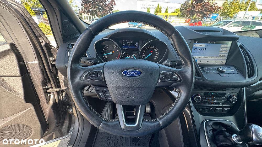 Ford Kuga 1.5 EcoBoost 2x4 ST-Line - 31