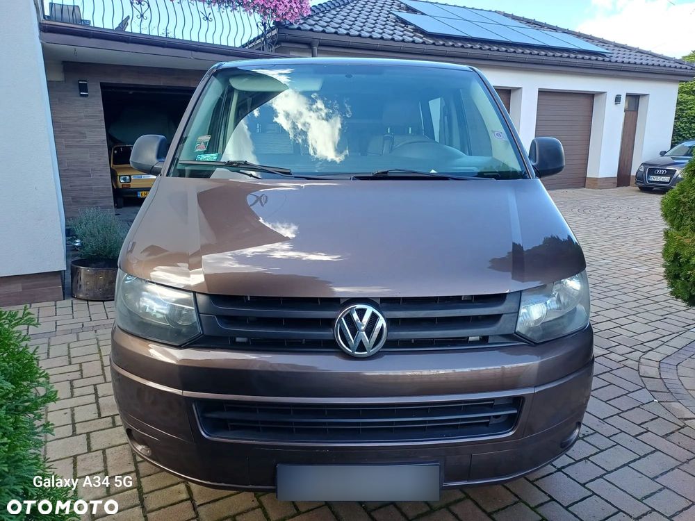 Volkswagen Transporter - 1
