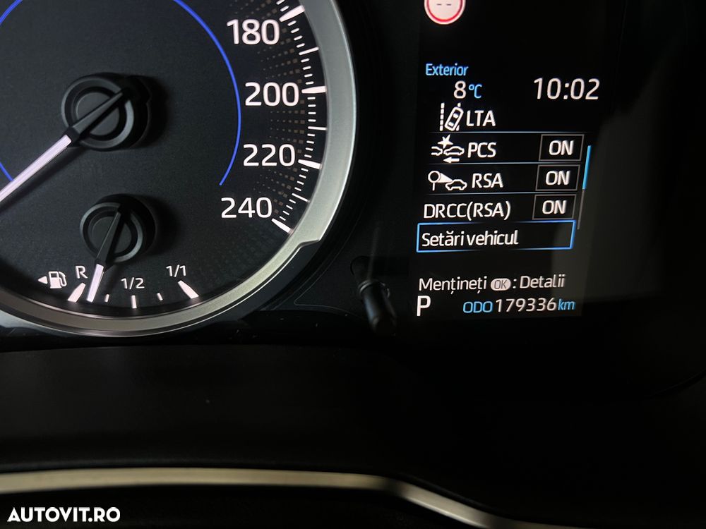 Toyota Corolla 1.8 HSD Business - 27