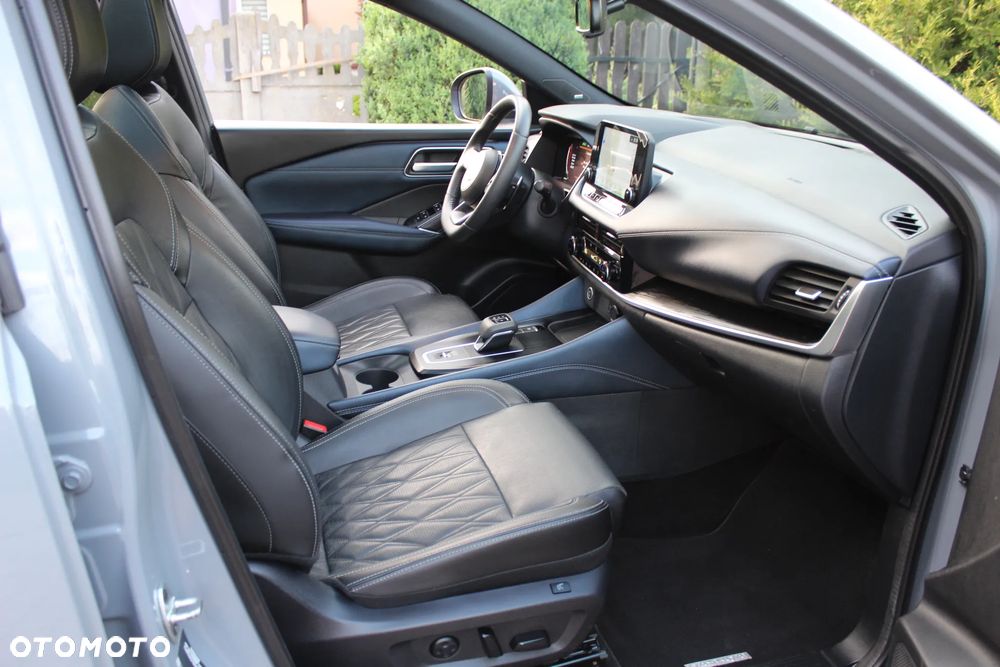 Nissan Qashqai 1.3 DIG-T MHEV Premiere Edition Xtronic - 17