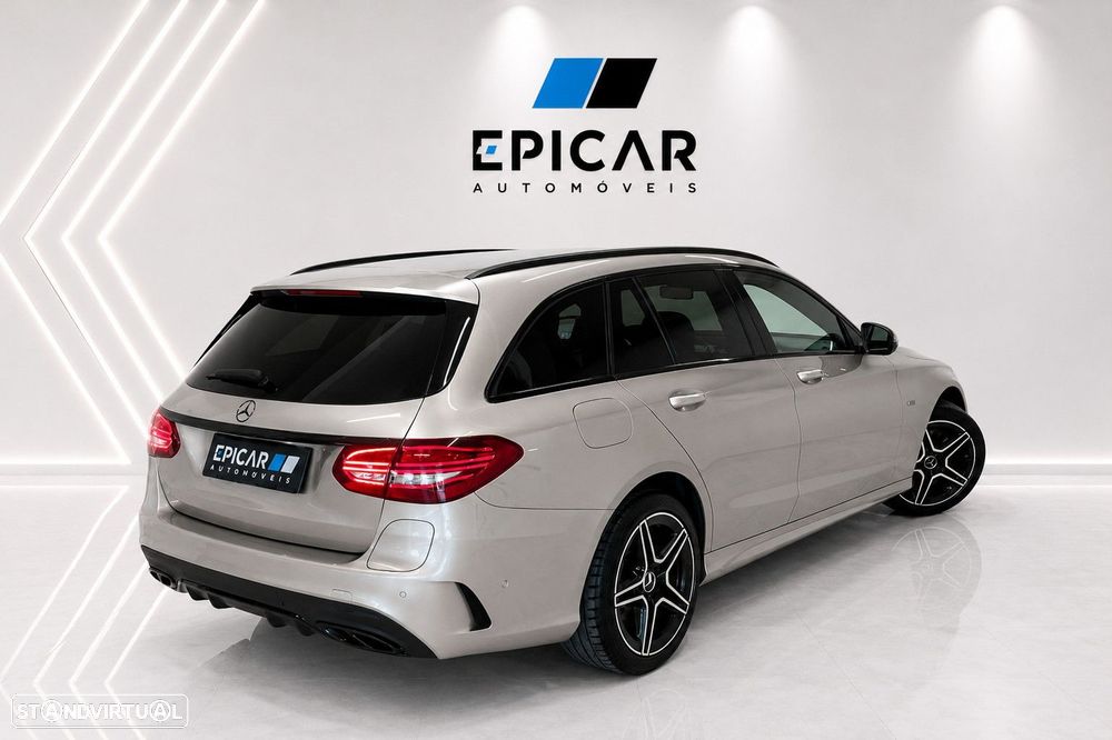 Mercedes-Benz C 300 de AMG Line - 12