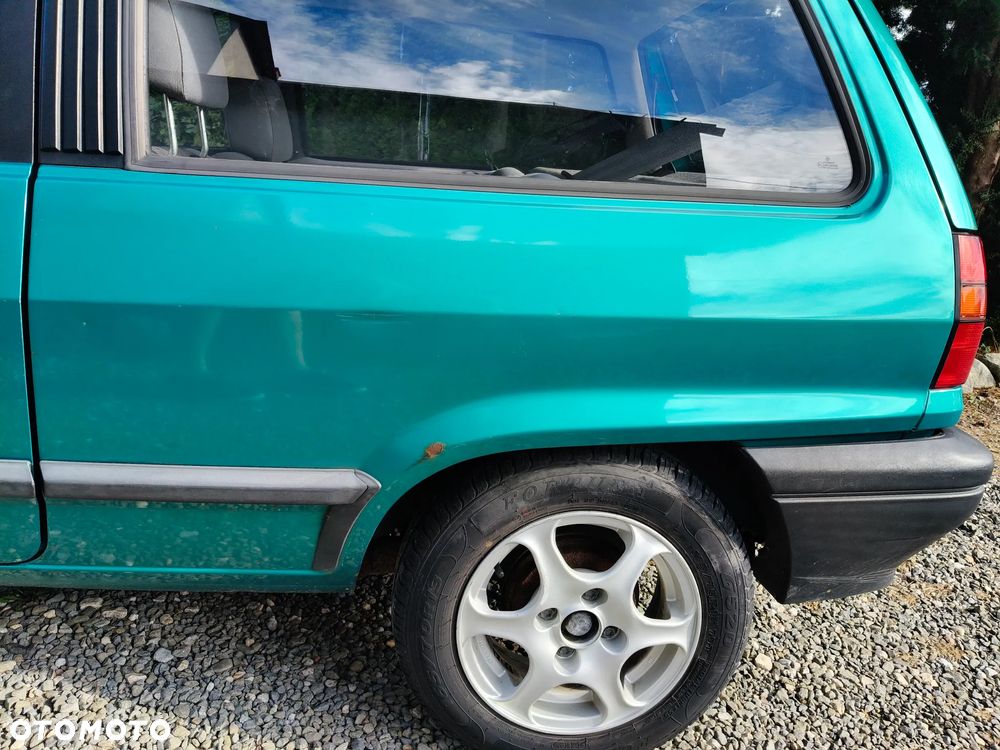 Volkswagen Polo 1.0 CL - 12