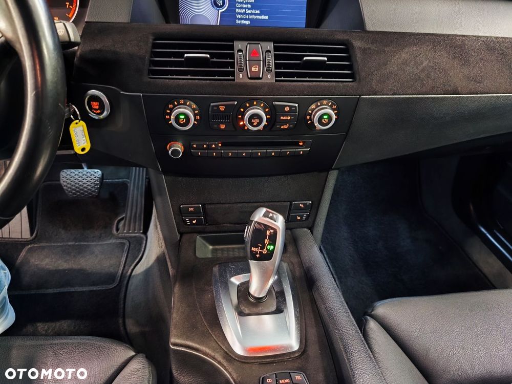 BMW Seria 5 525i Edition Exclusive - 10