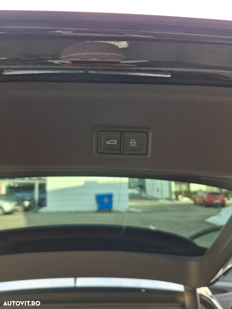 Audi A4 2.0 TDI S tronic Sport - 13