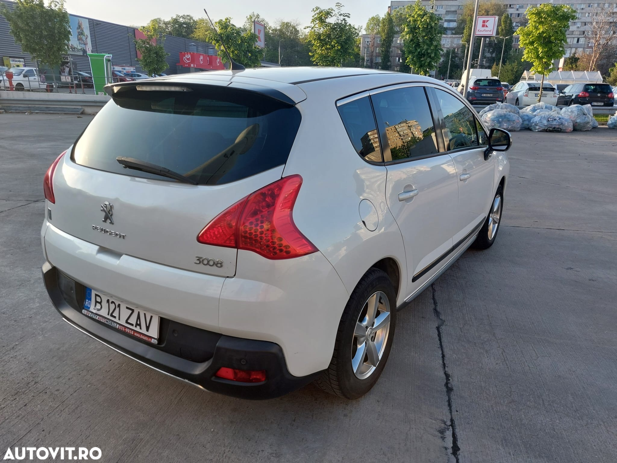 Peugeot 3008 Hybrid4 88g/85g - 22