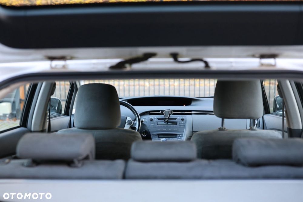 Toyota Prius (Hybrid) Comfort - 7