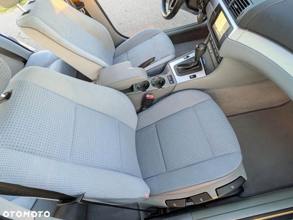 BMW Seria 3 - 22