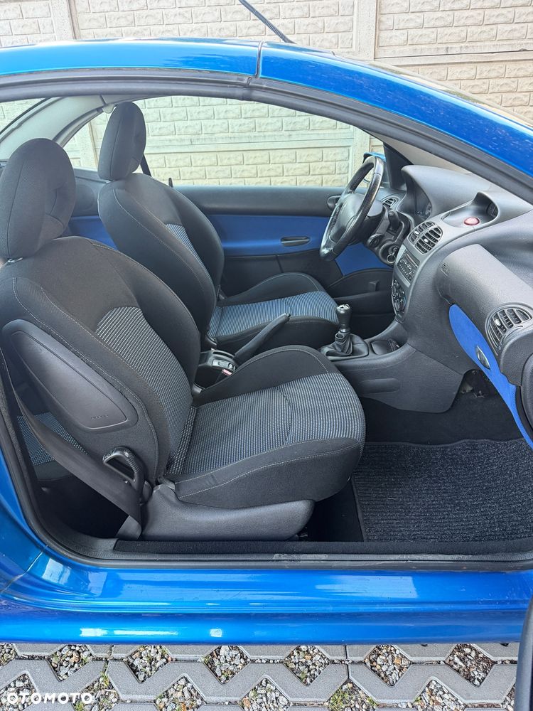 Peugeot 206 - 15