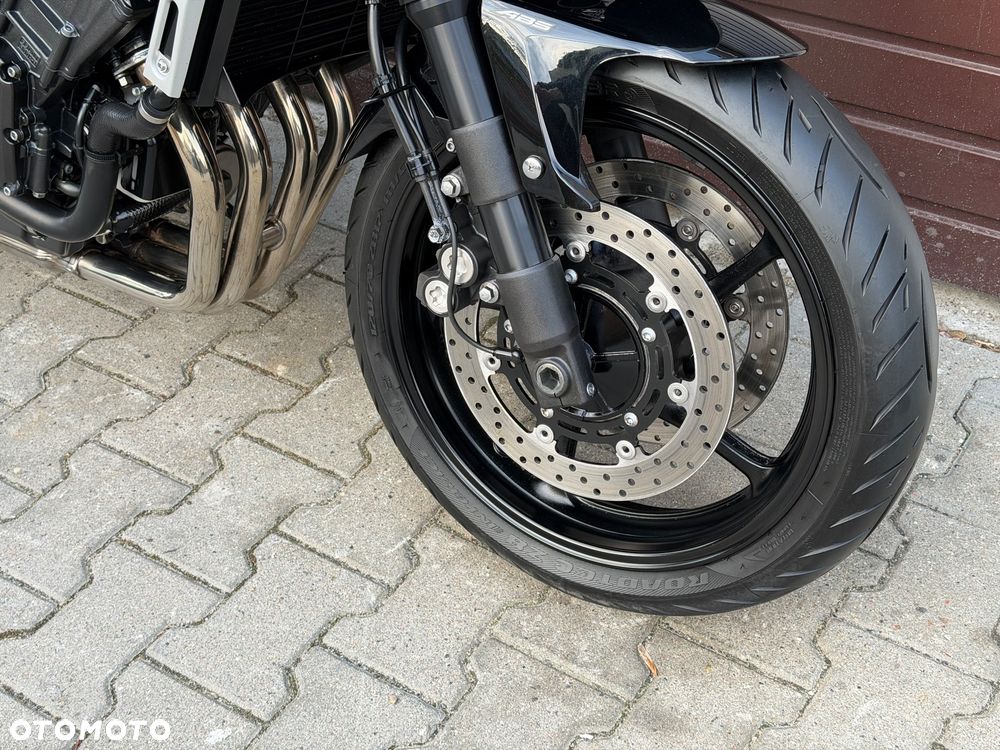 Yamaha FZ6 - 4