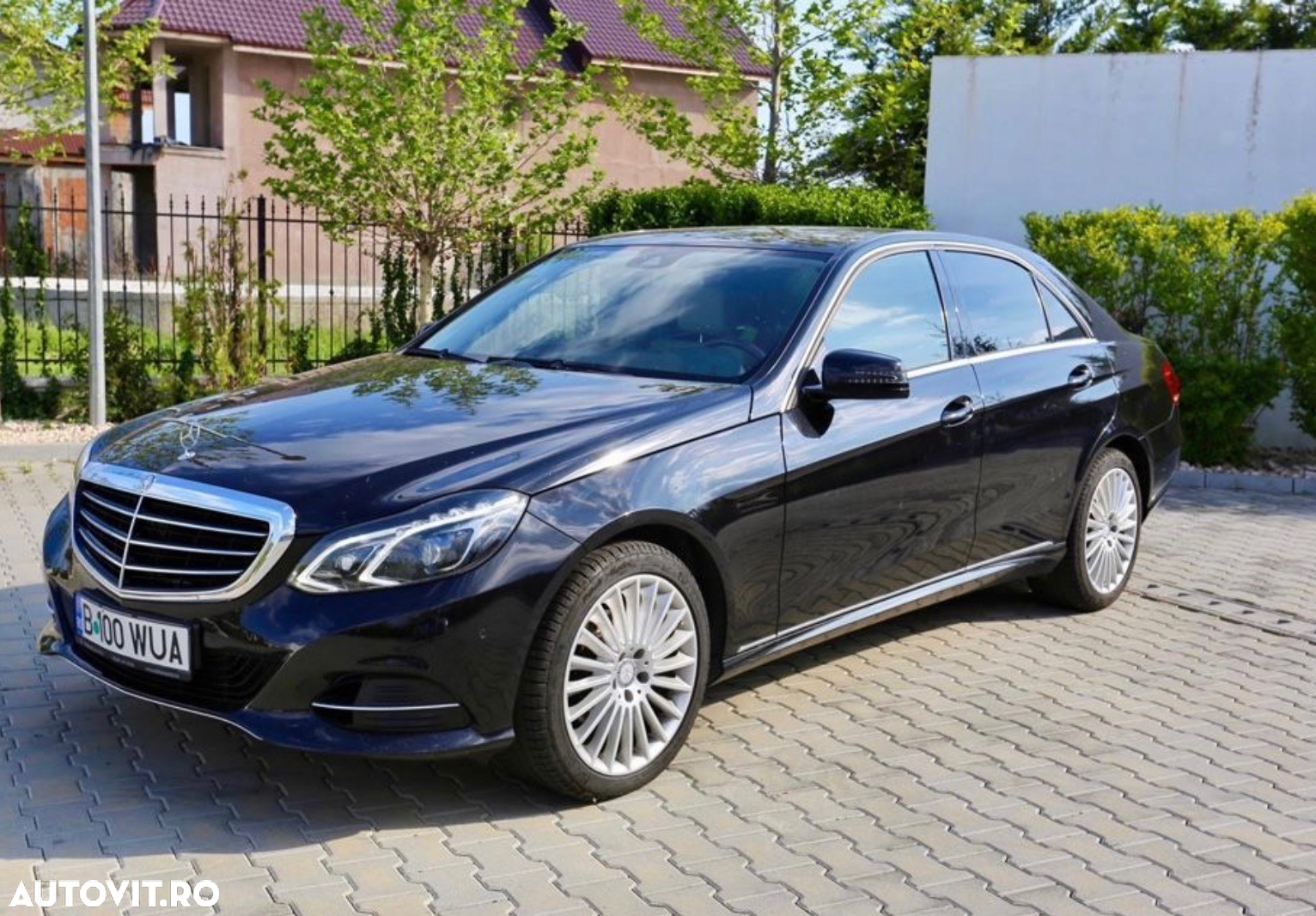 Mercedes-Benz E 220 CDI BlueEfficiency Aut. - 2