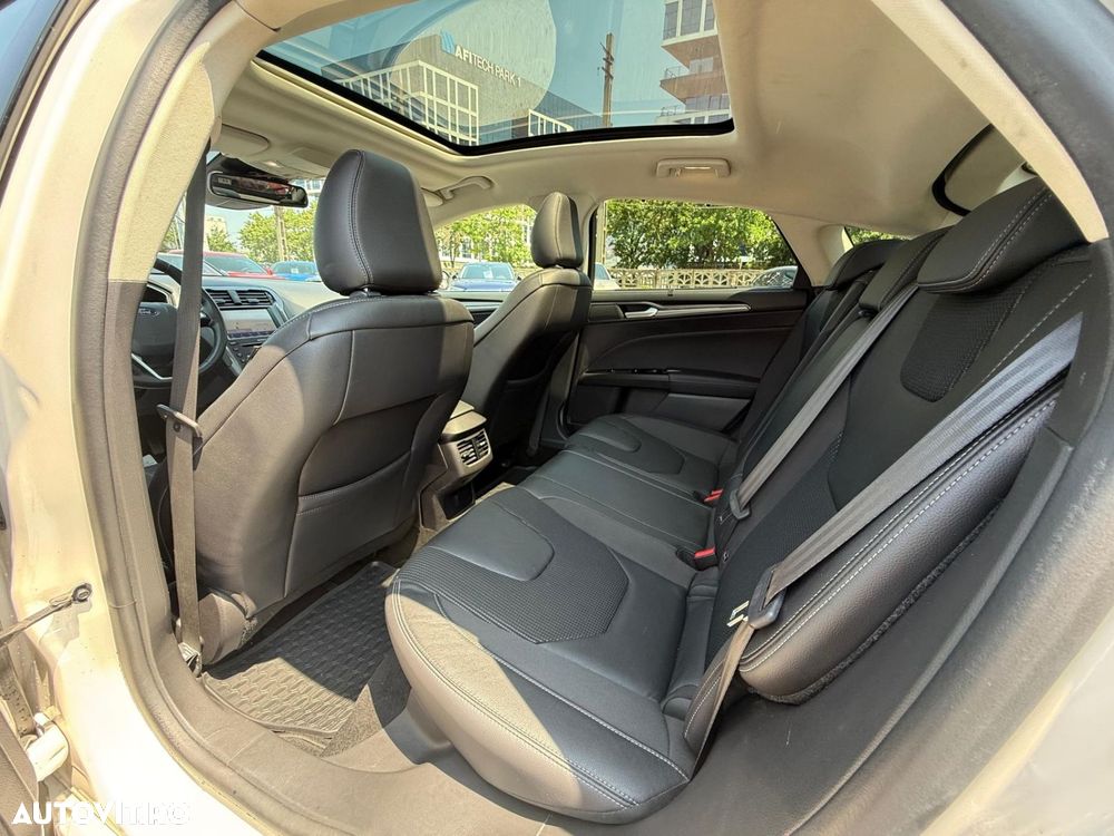 Ford Mondeo - 10
