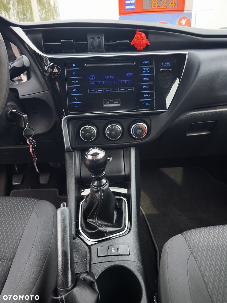 Toyota Corolla 1.6 Active EU6 - 5
