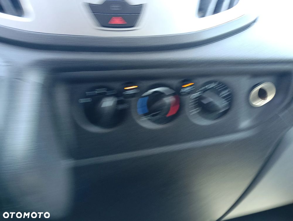 Ford Transit - 11