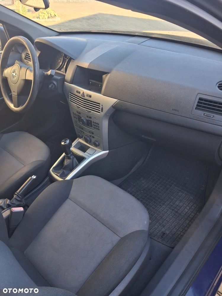 Opel Astra III 1.6 Cosmo - 11